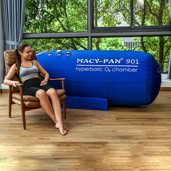 Compact hyperbaric chambers for easy transportation and set-up